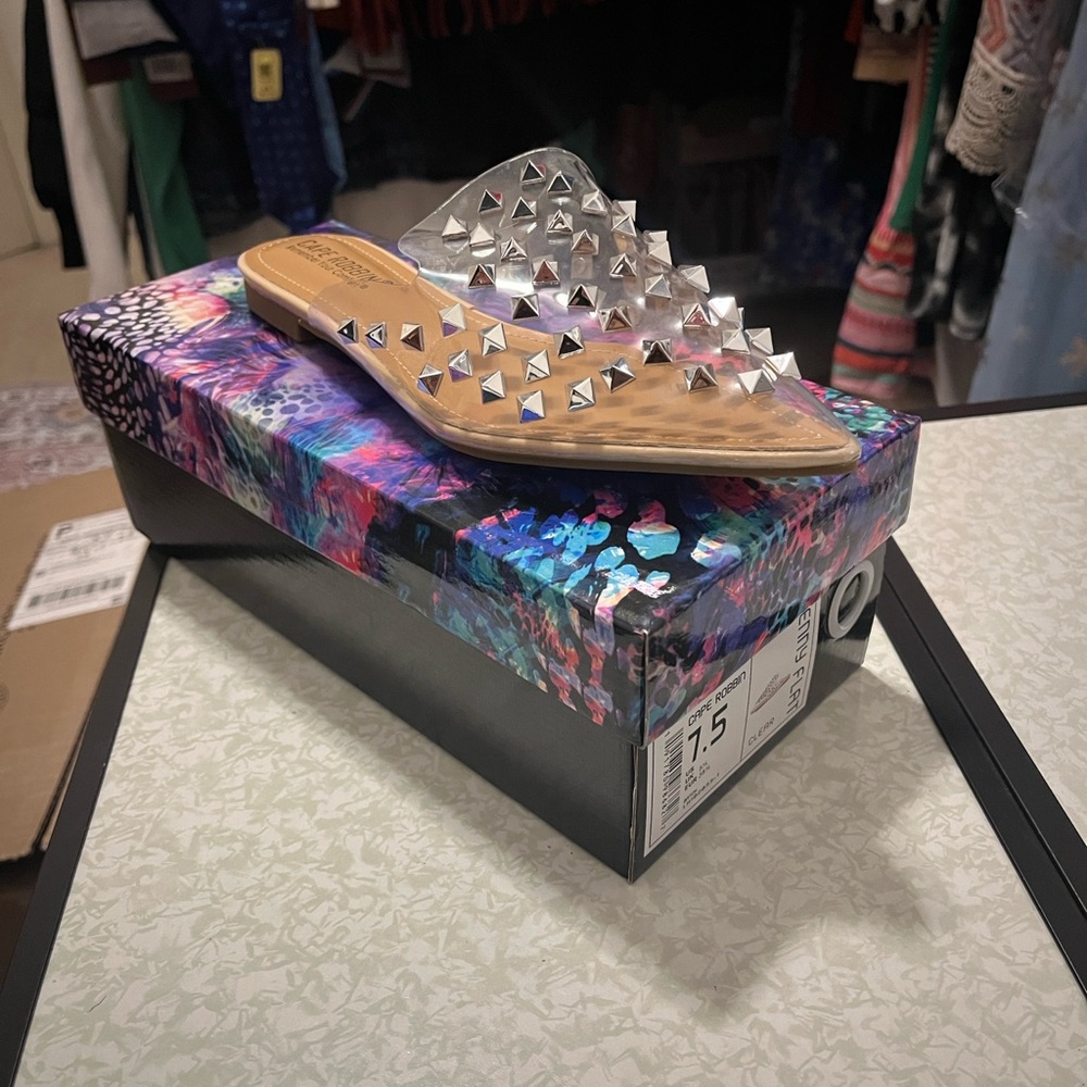 Cape Robbin ENVY Flat Clear Mule with Silver Studs 7.5 NIB